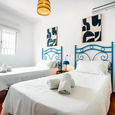 Escuela Village Marbella