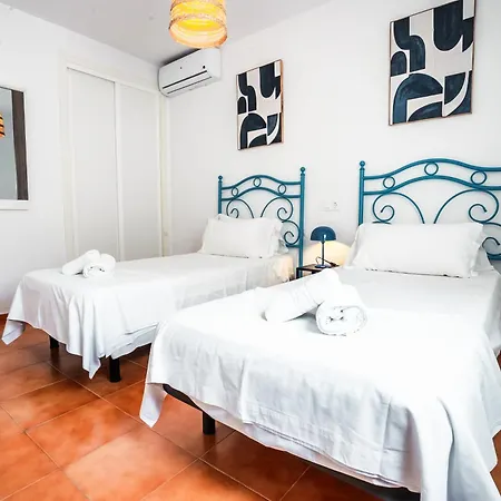 Escuela Village Apartment Marbella