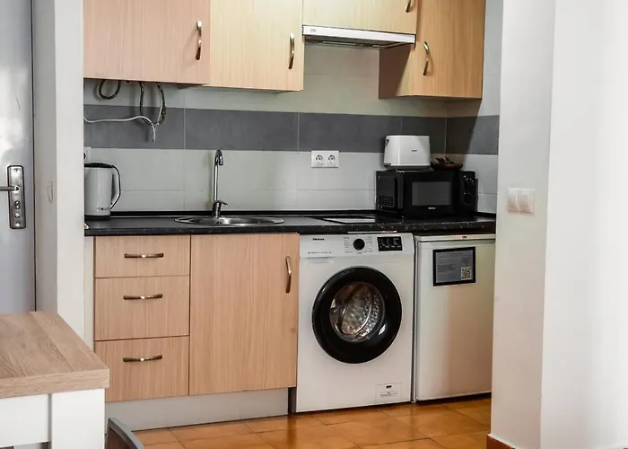 Escuela Village * Marbella